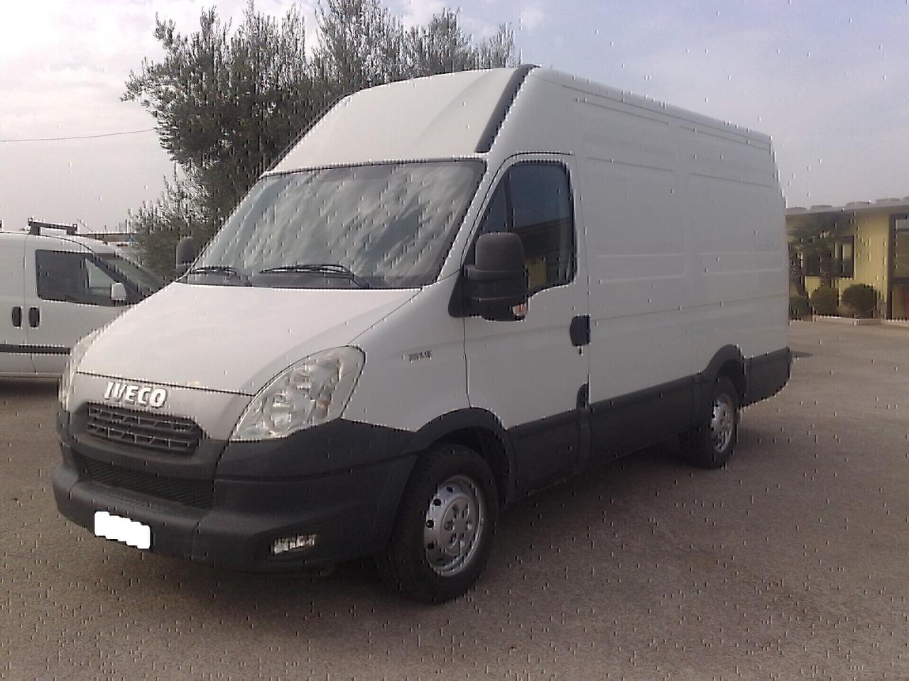 Iveco Daily 35s15 FURGONE DI SERIE - 2014