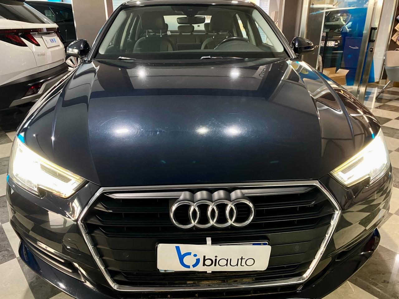 Audi A4 2.0 TDI 150 CV ultra S tronic Design.12/2015