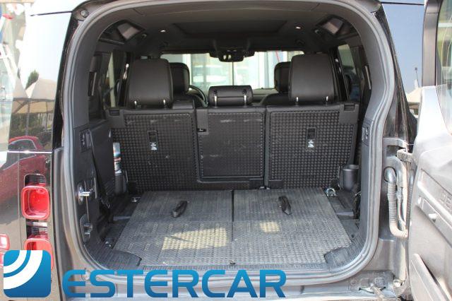 LAND ROVER Defender 110 3.0D 250CV AWD X-Dynamic HSE 7 POSTI