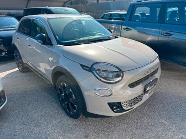 FIAT 600 Hybrid 100 CV DCT MHEV La Prima