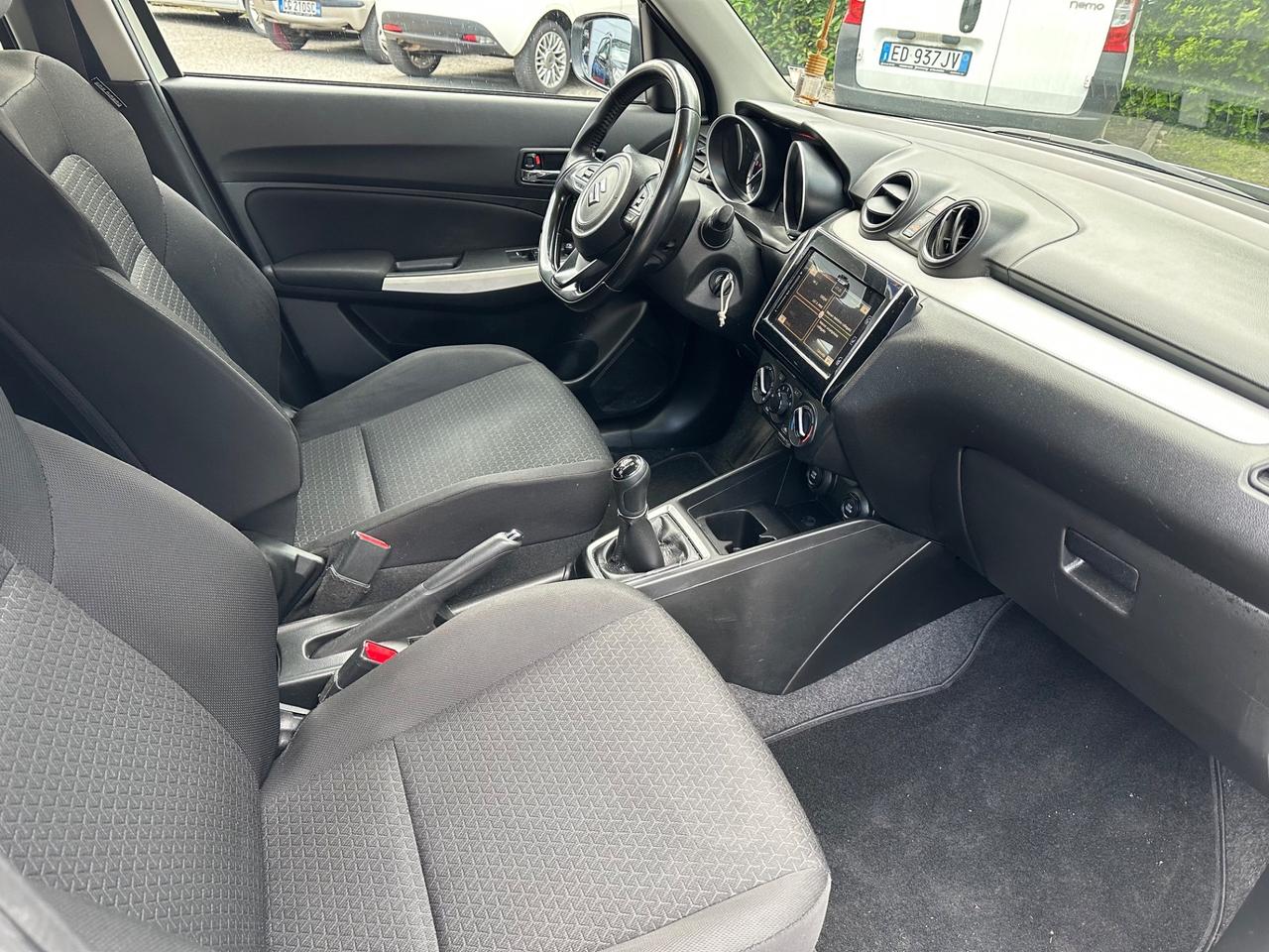 Suzuki Swift 1.2 Hybrid Top