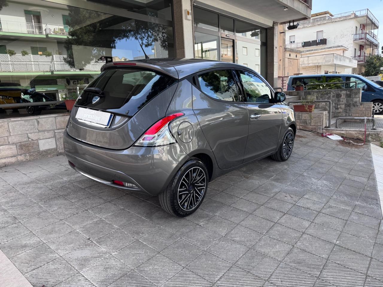 Lancia Ypsilon 1.3 MJT 16V 95 CV 5 porte S&S Gold