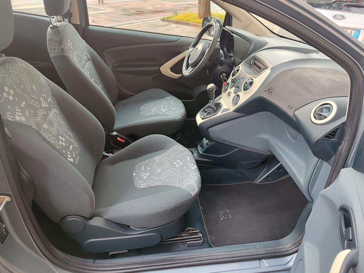 Ford Ka 1.2 Benz 2009!!