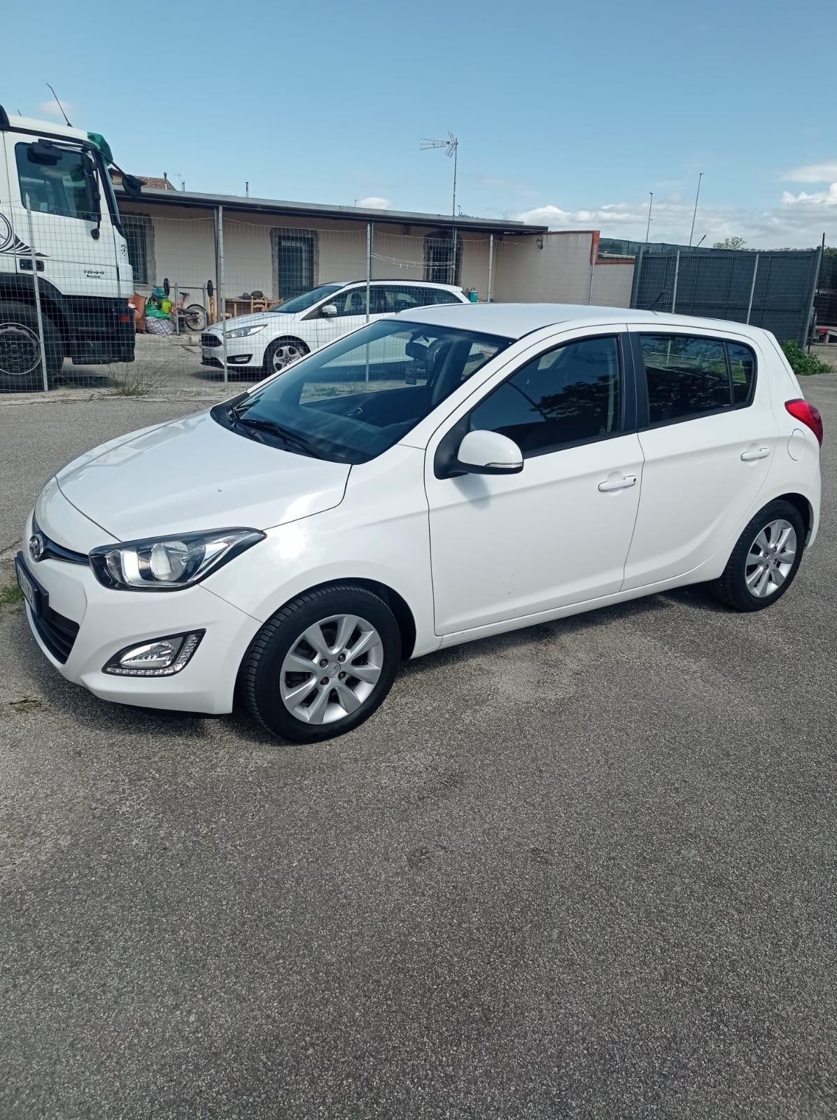 Hyundai i20 1.2 5p. Econext Sound Edition
