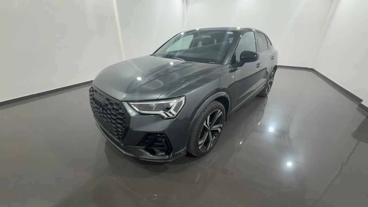 Audi Q3 SPB 35 TDI S tronic Identity Black S-Line