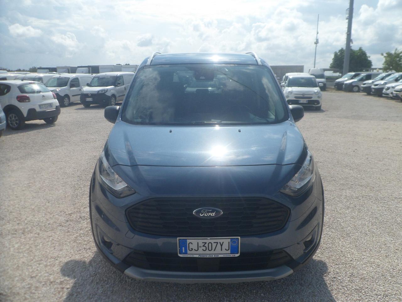 Ford Grand Tourneo Connect 5 posti autovettura