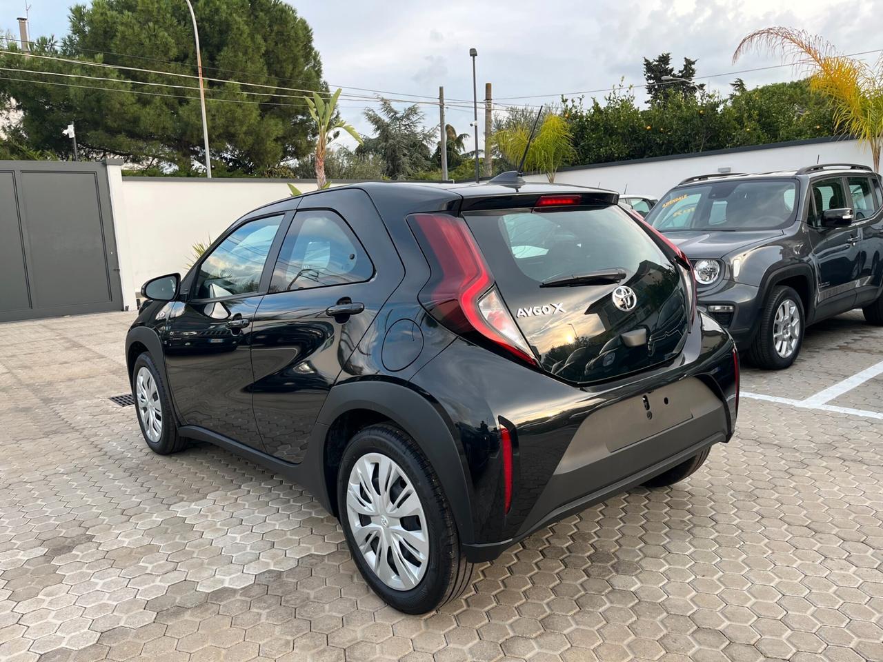 Toyota Aygo X 1.0 VVT-i 72 CV 5 porte Active Km0
