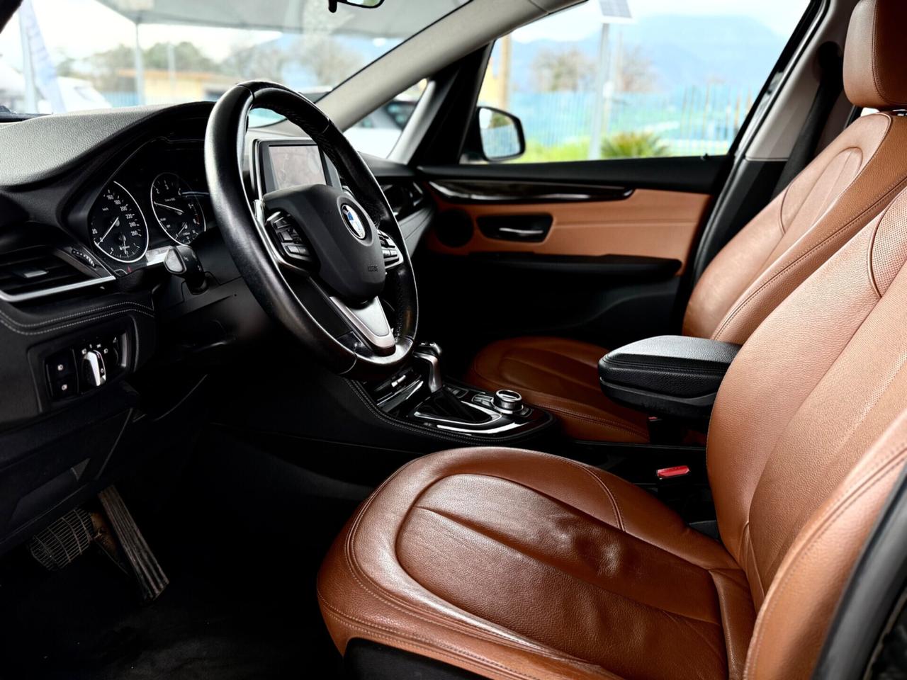 Bmw 216d Active Tourer Luxury *PELLE*FARI LED