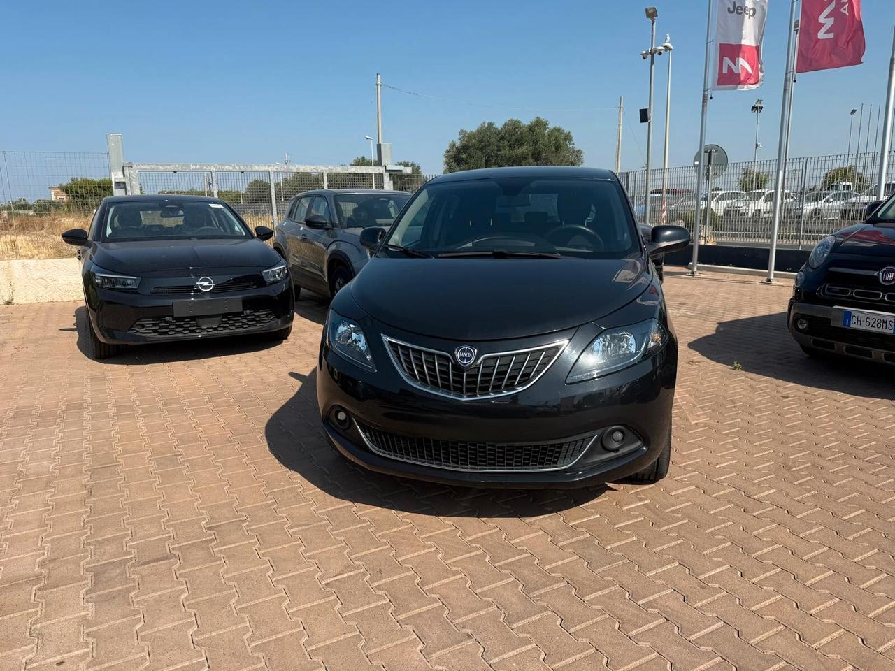 Lancia Ypsilon 1.0 FireFly 5 porte S&S Hybrid Ecochic Gold