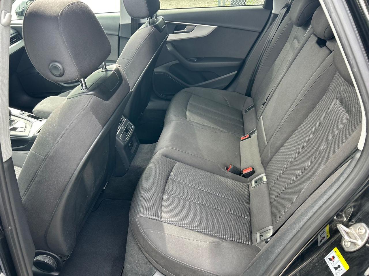 Audi A4 2.0 40 TDI Business Advanced #9936