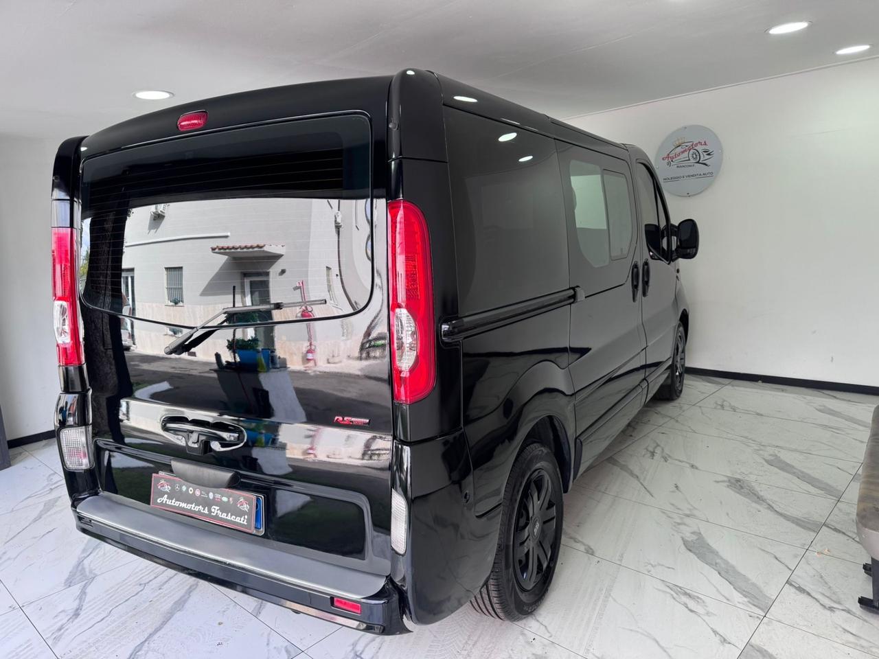 Renault Trafic 2.5 dCi -VETRATO-OMOLOGATO 8 POSTI -2005
