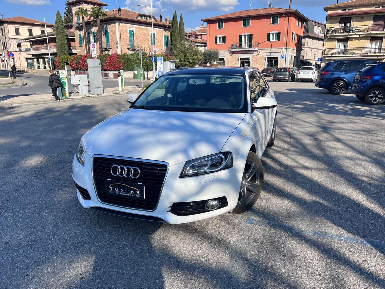 Audi A3 1.6 TDI DPF Ambition #10078