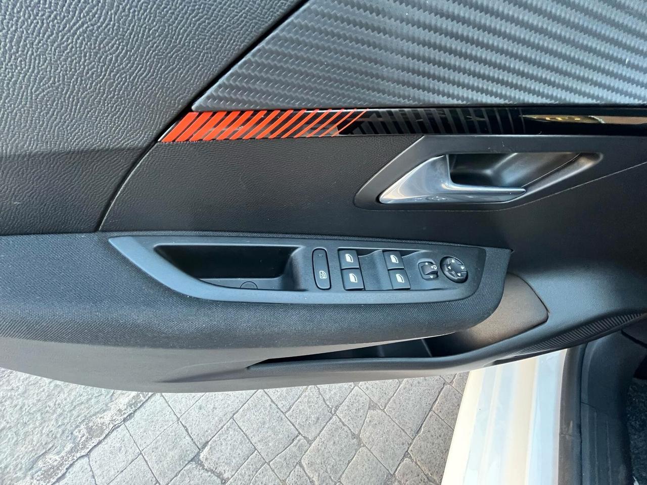 Peugeot 208 PureTech 100 5 porte Active Pack X NEOPATENTATI