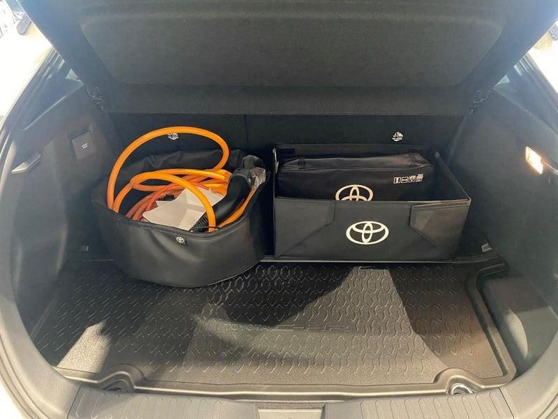 Toyota C-HR Plug-in Hybrid 220 Trend - IVA Esposta