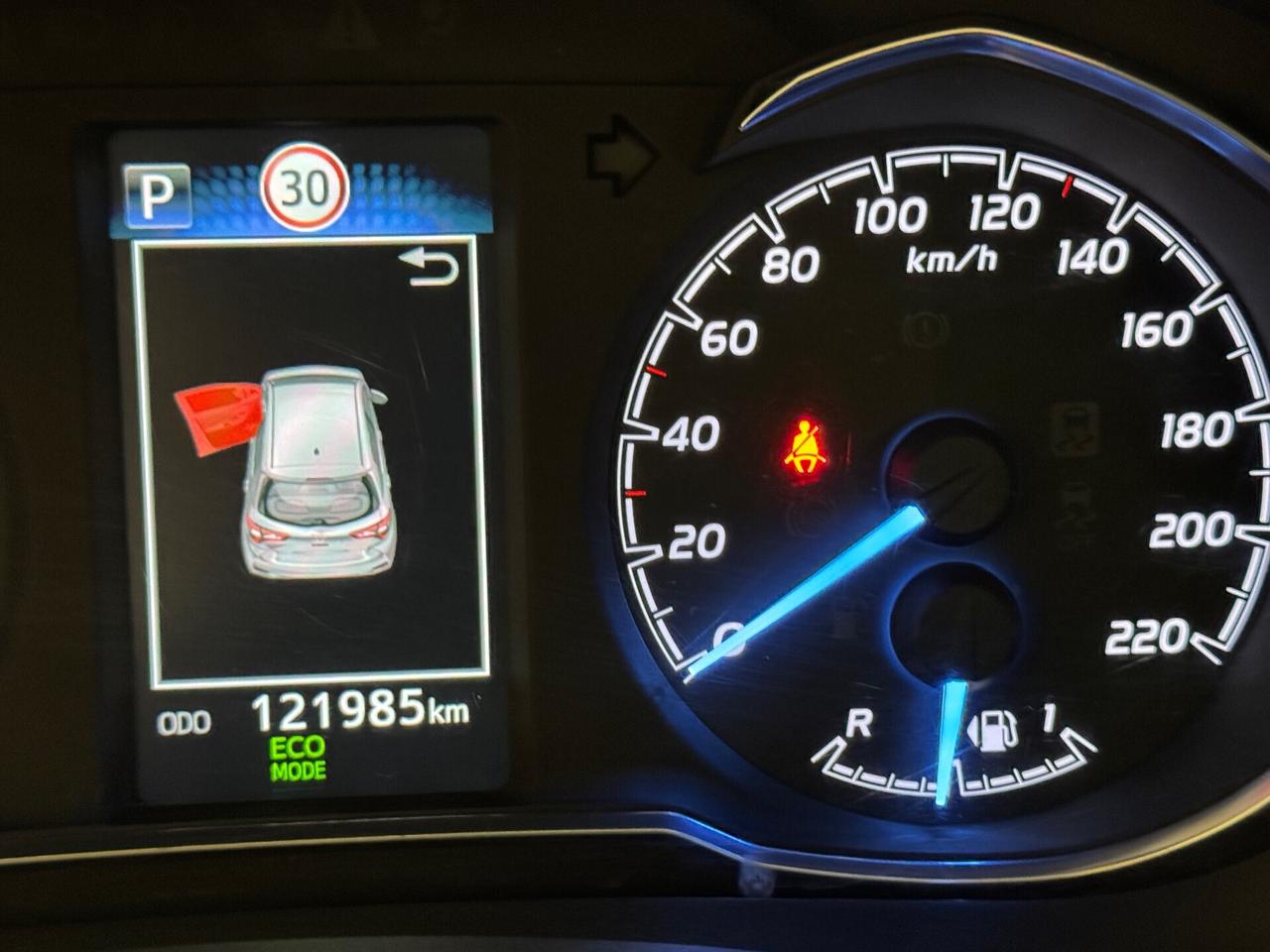 Toyota Yaris 1.5 Hybrid 5P Style-Tetto-Unipro-Garantita24mesiToyota-Permute