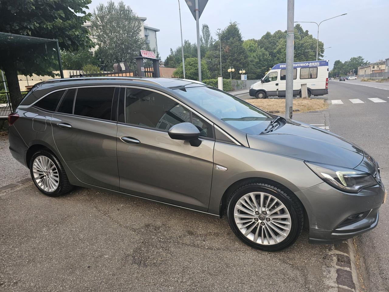 Opel Astra 1.6 CDTi 110cv S&S Sports Tourer Innovation