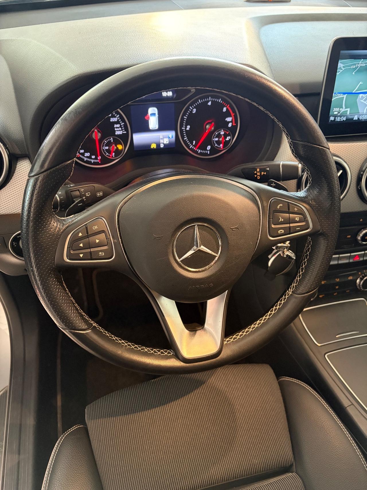 MERCEDES CLASSE B 200 D AUTOMATIC PREMIUM