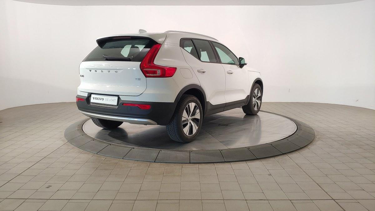 VOLVO Xc40 T2 Geartronic Momentum Pro N-1