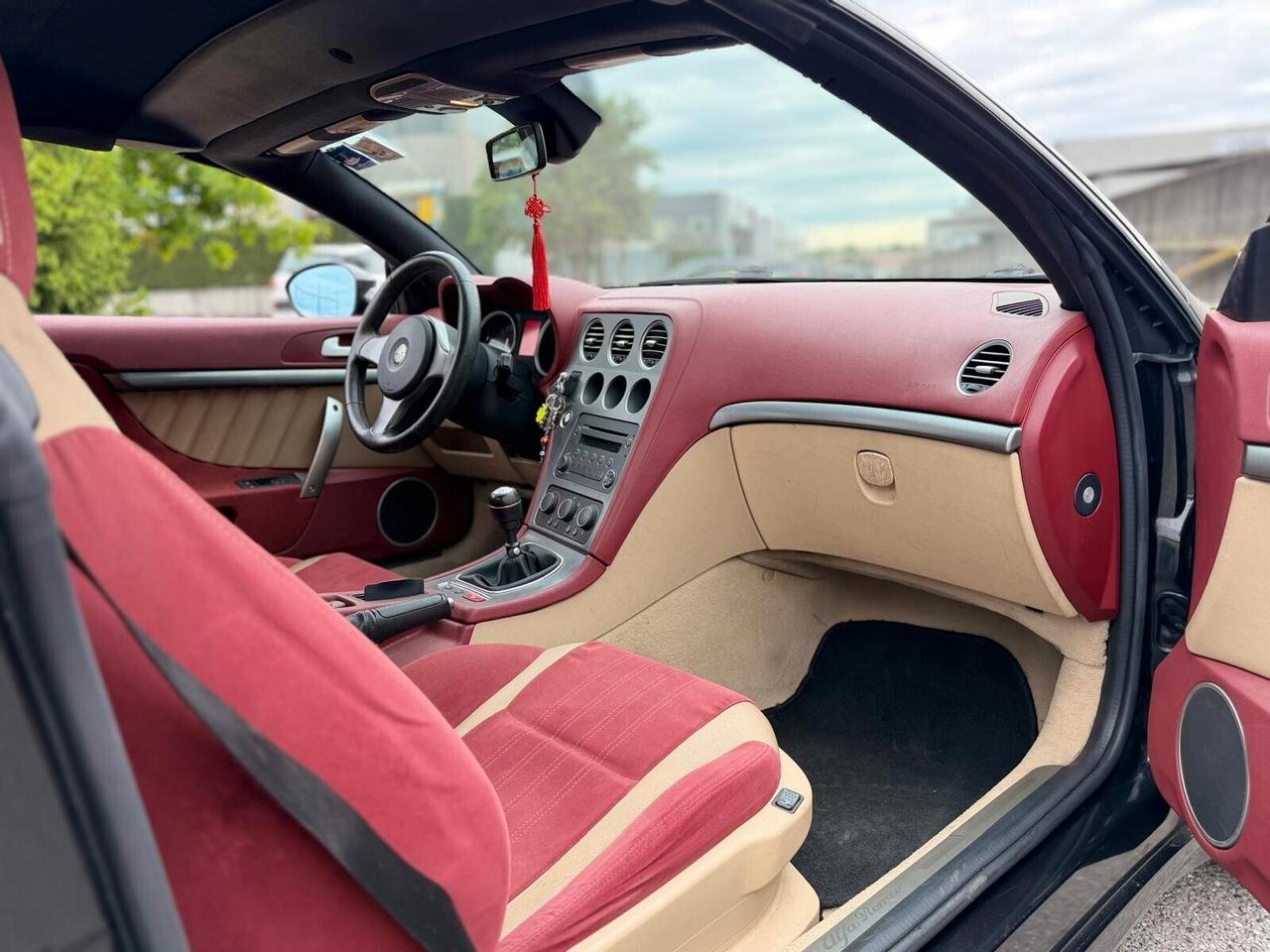 Alfa Romeo Spider 2.2 JTS