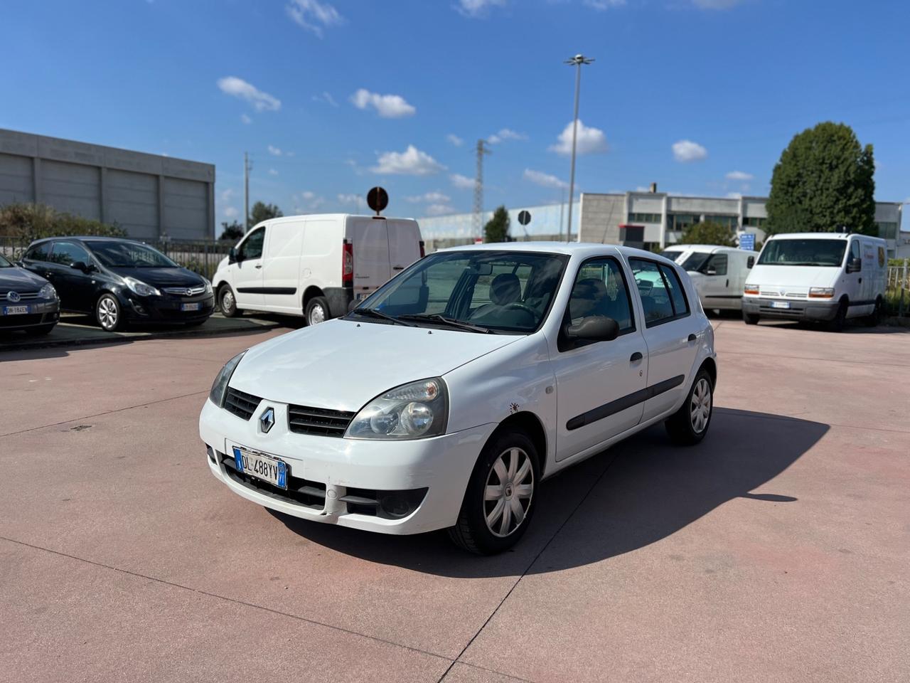 Renault Clio Storia 1.2 5 porte GPL Confort