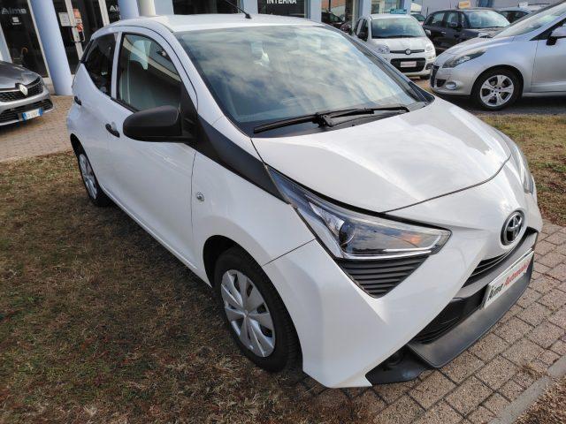 TOYOTA Aygo Connect 1.0 VVT-i 72CV 5 porte x-business light