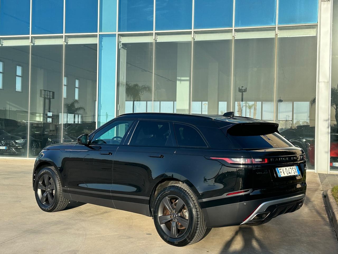 Range Rover Velar 2.0 i4 R-Dynamic HSE 240cv auto