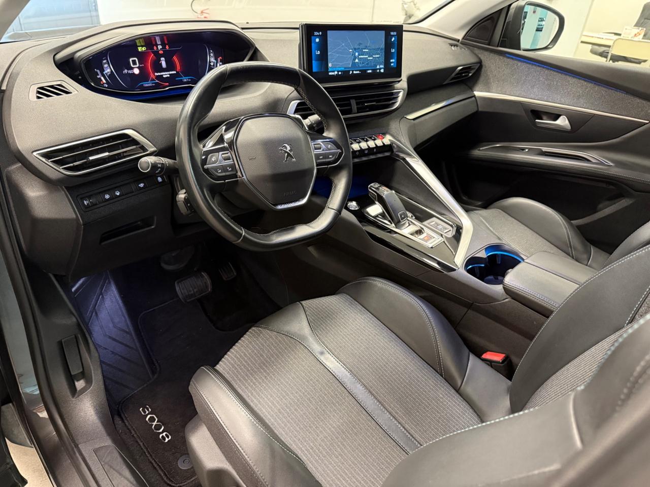 Peugeot 3008 BlueHDi 130 S&S EAT8 Allure