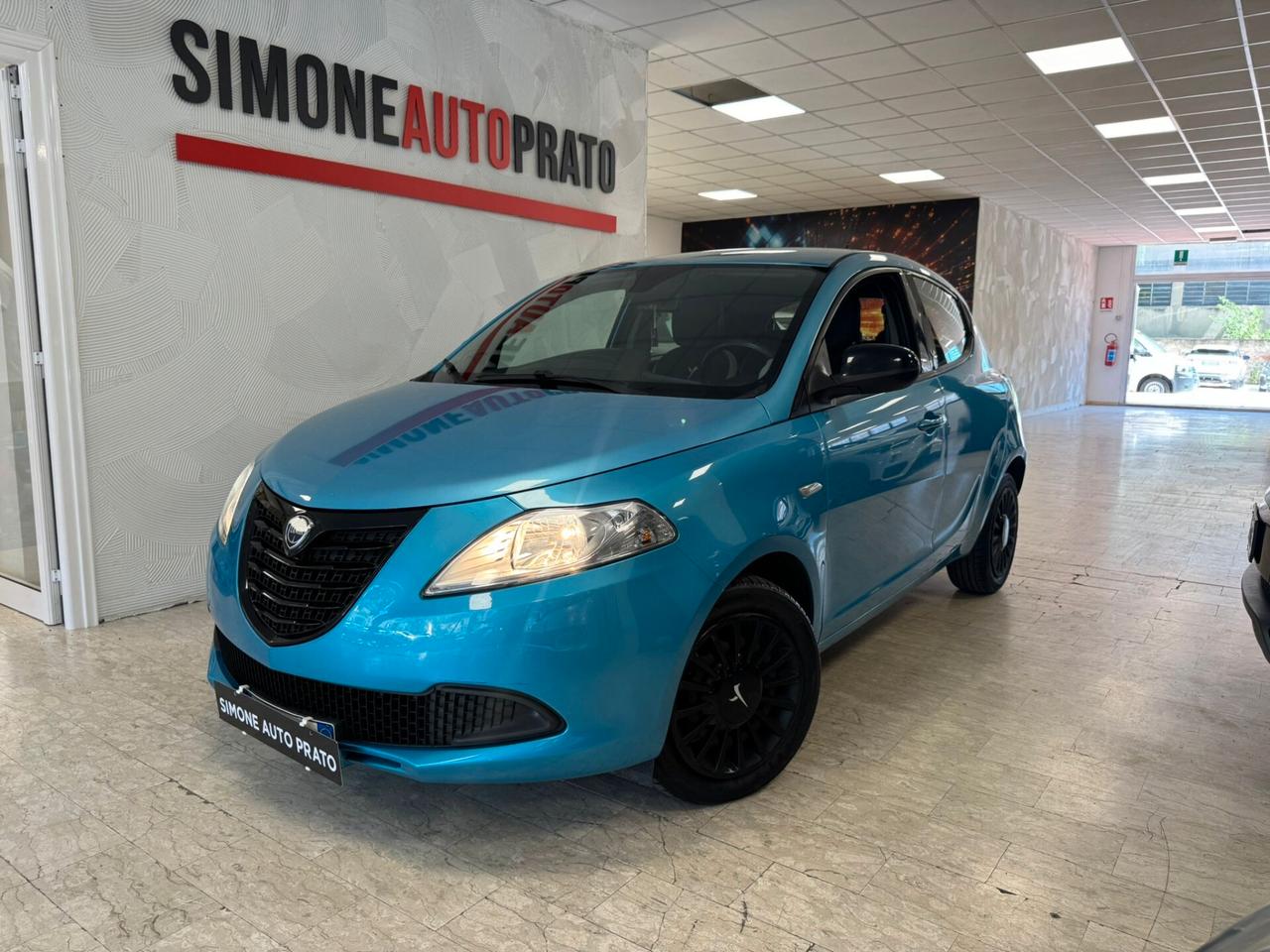 Lancia Ypsilon 1.2 69 CV 5 porte GPL Ecochic Gold -neopatentati