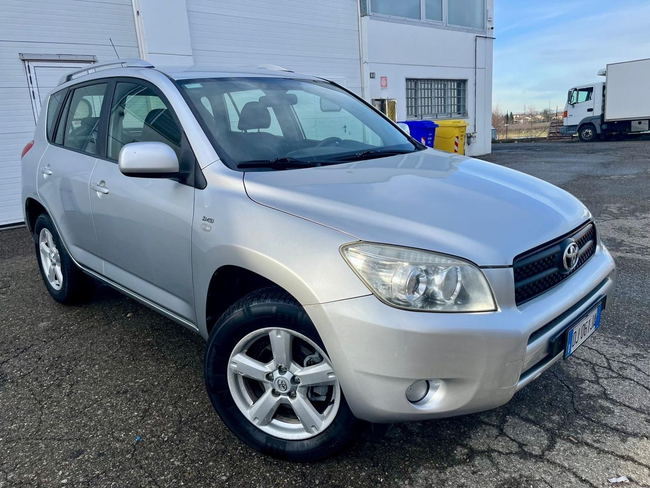 Toyota RAV4 2.2D-4D 155.000km 2007 4x4 perfetta