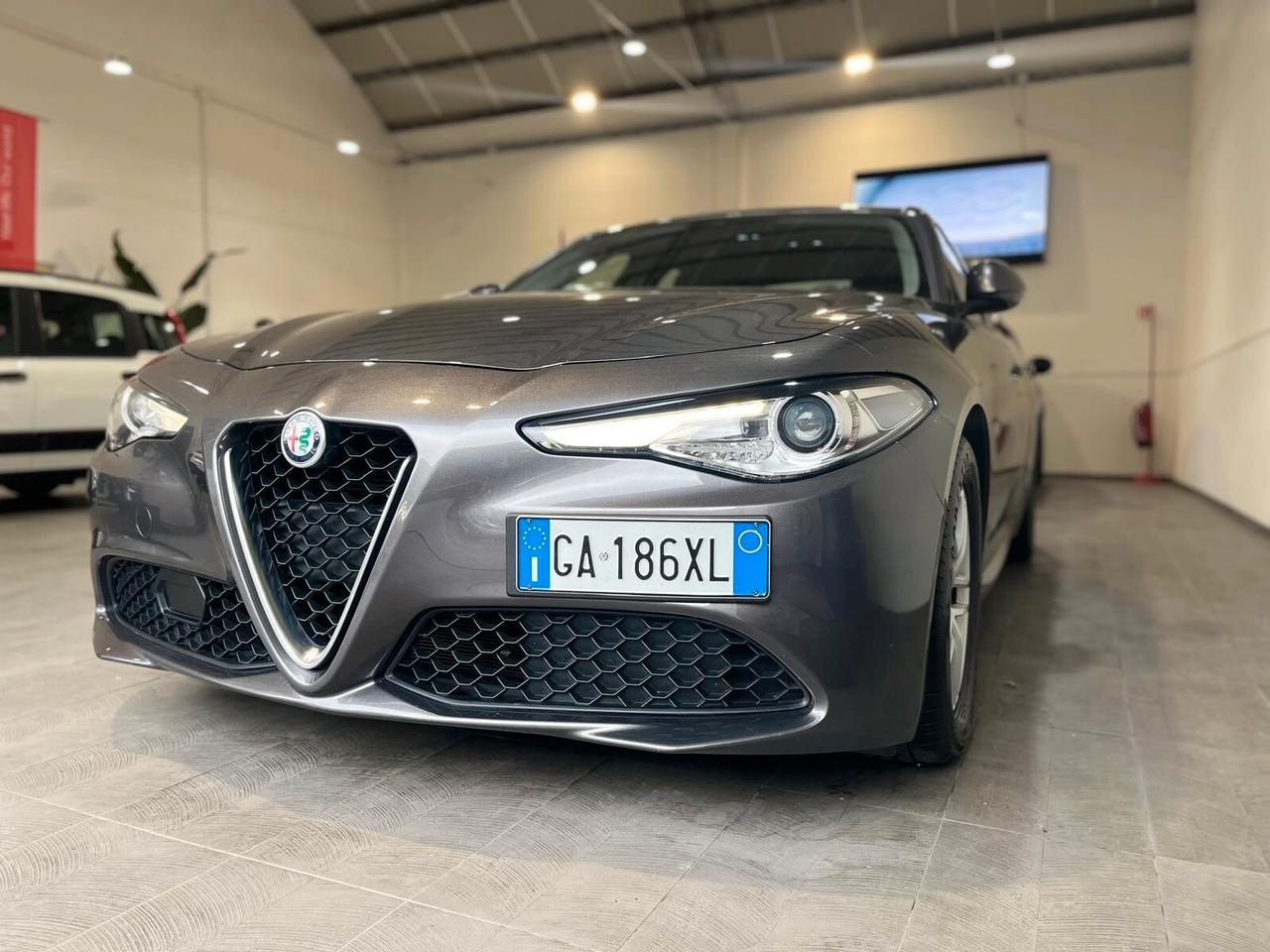 ALFA ROMEO GIULIA 2.2 T AT8 03/2020 64MILAKM UNICOPROPRIETARIO