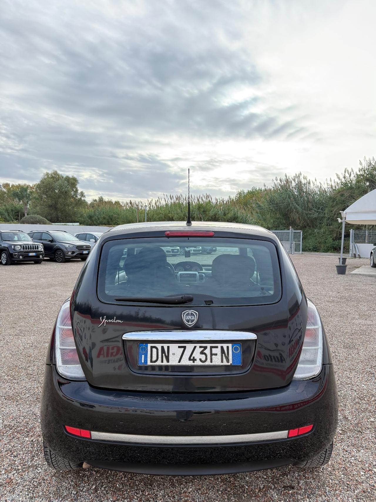 Lancia Ypsilon 1.2 Oro Plus