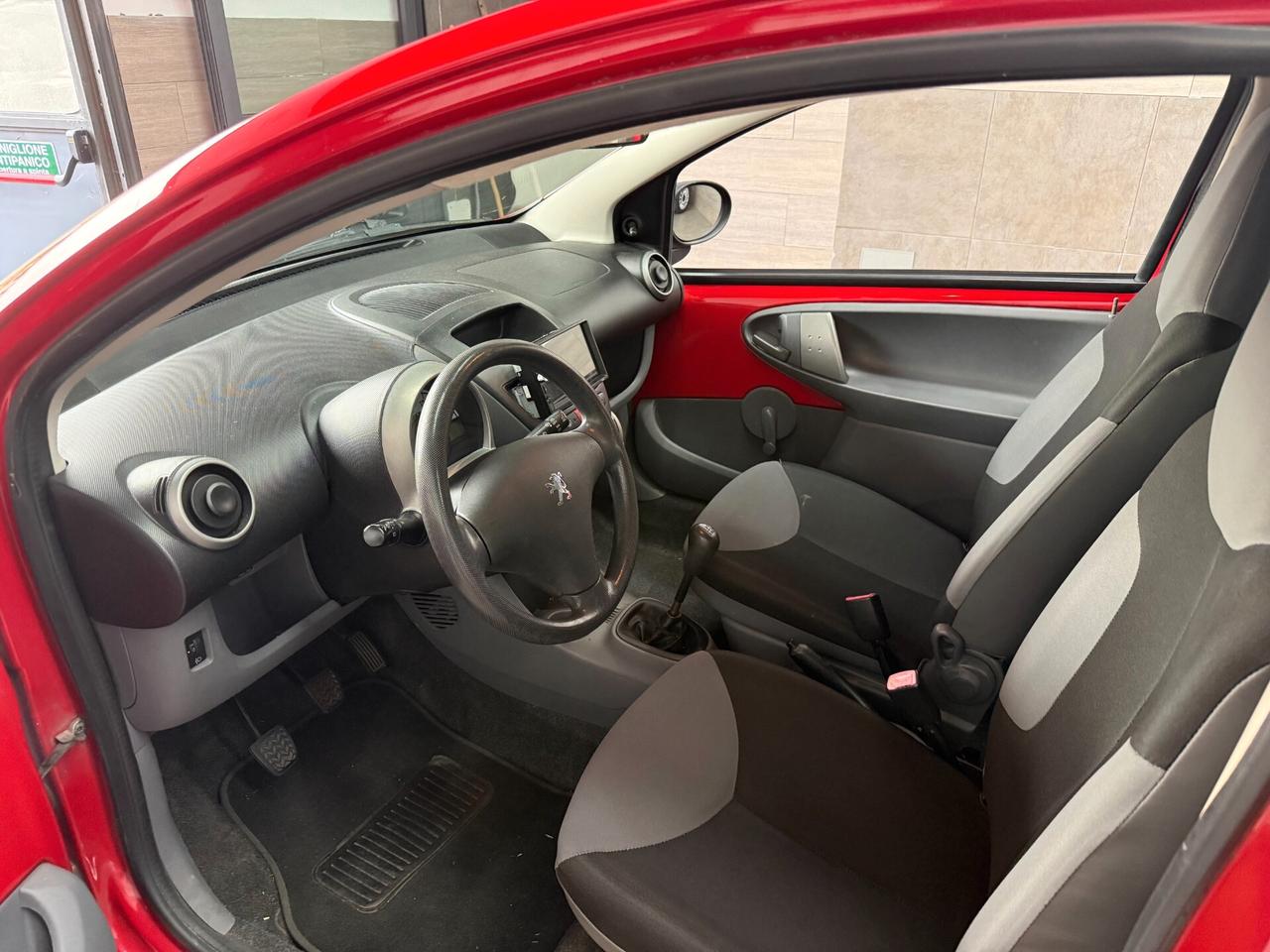 Peugeot 107 1.0 68CV 3p. Desir