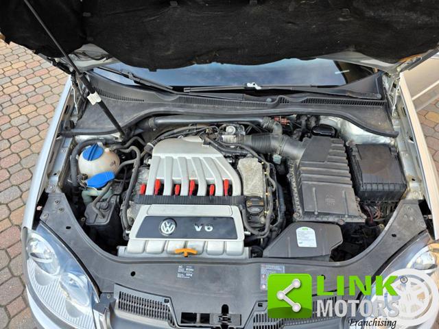 VOLKSWAGEN Golf 3.2 VR6 4mot. 3p. DSG R32