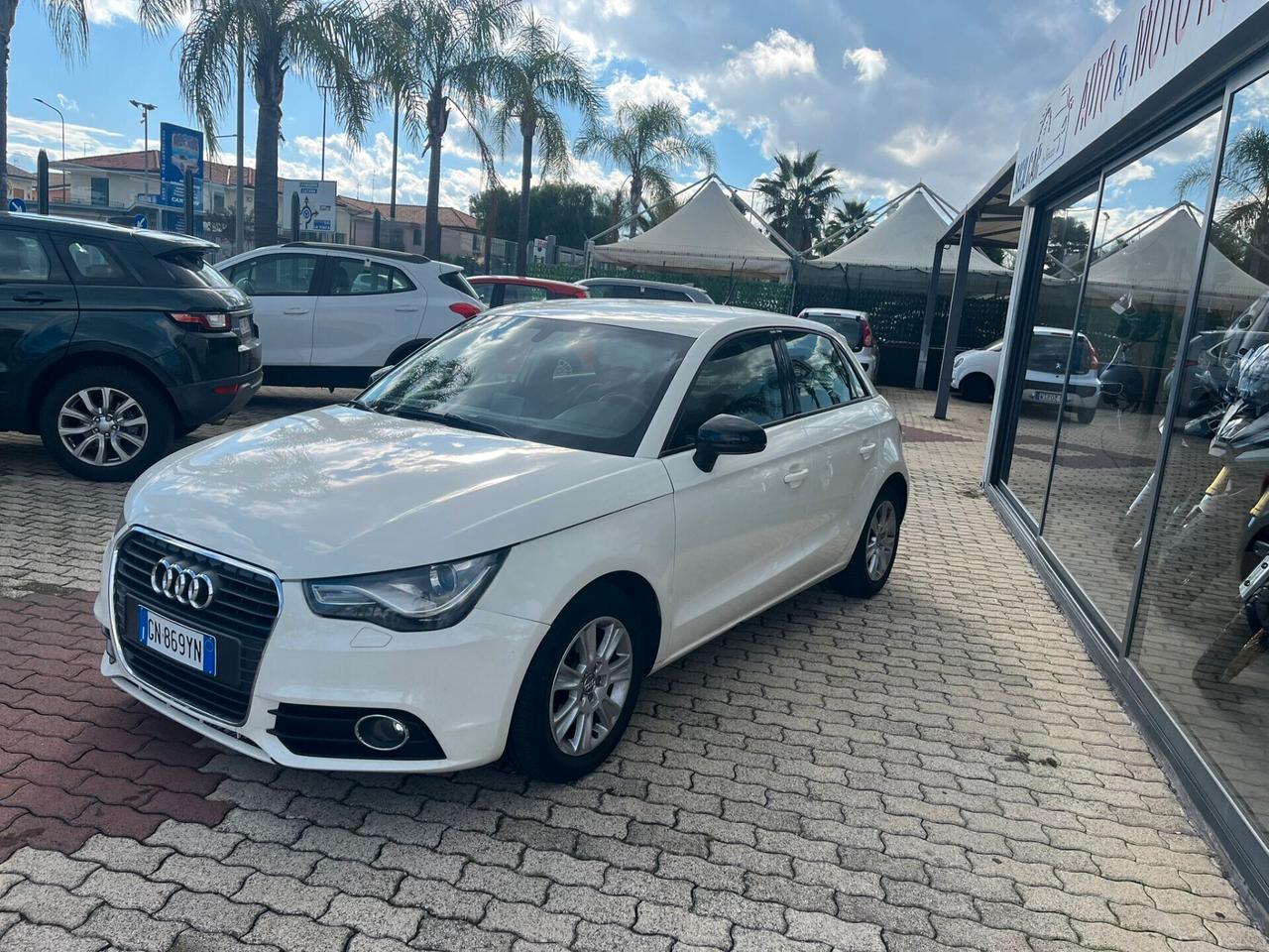 Audi A1 SPB 1.6 TDI Admired, adatta per neo patentati.