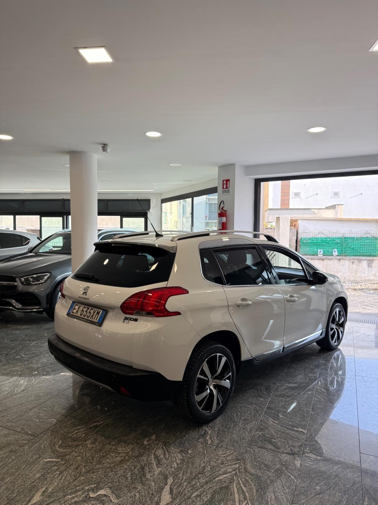 Peugeot 2008 1.6 e-HDi 92 CV Stop&Start Allure