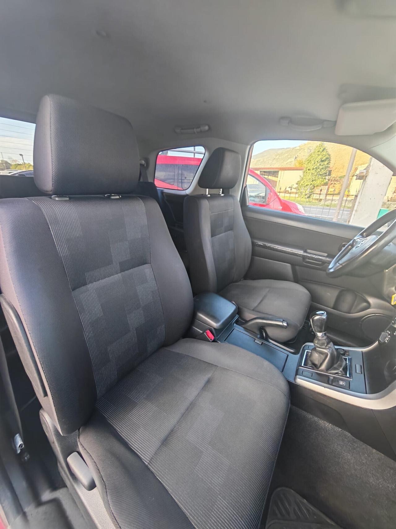 Suzuki Grand Vitara 1.9 DDiS 3 porte gancio traino omologato