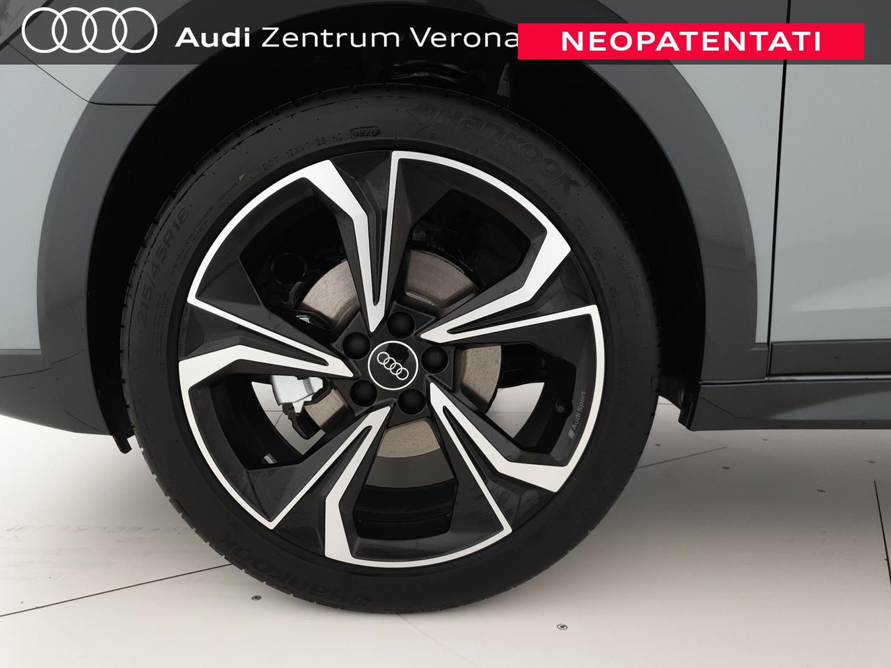 Allstreet 30TFSI 116CV S tronic Identity Contrast