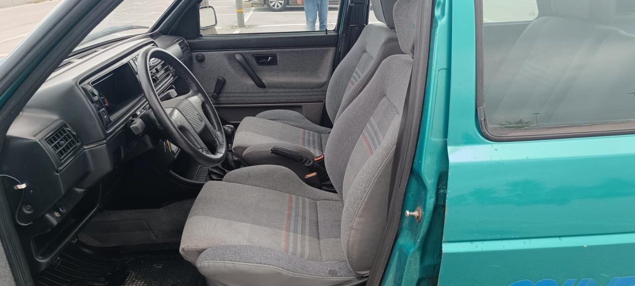 Volkswagen Golf Country