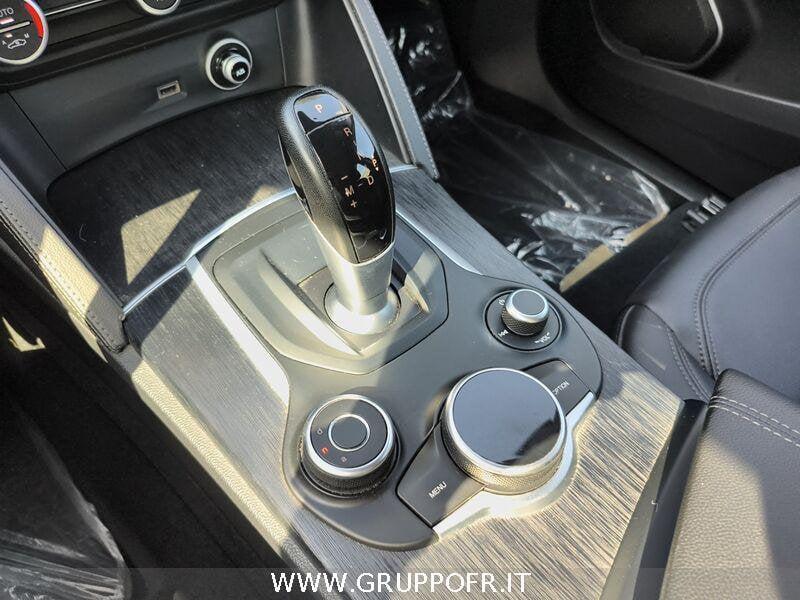Alfa Romeo Stelvio 2.2 Turbodiesel 210 CV AT8 Q4 Executive