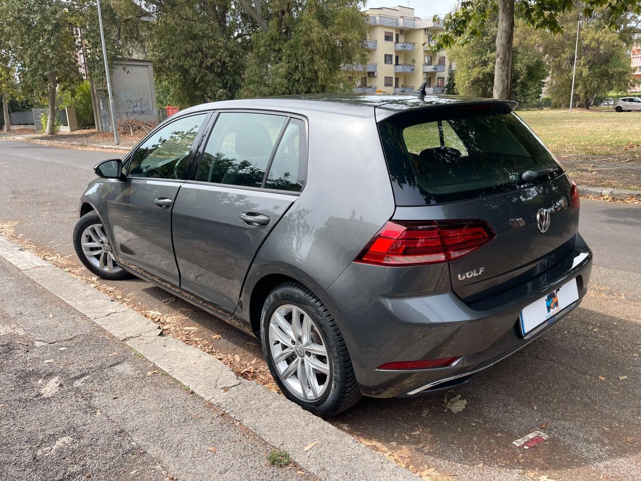 Volkswagen Golf 24 MESI DI GARANZIA AUTOMATICA DSG 1.6 TDI Executive BlueMotion Technology