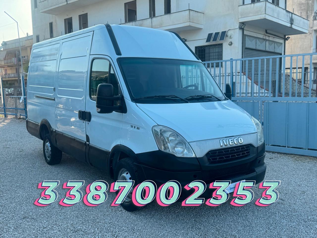 IVECO DAILY 2.3 DIESEL TETTO ALTO PASSO MEDIO 2012