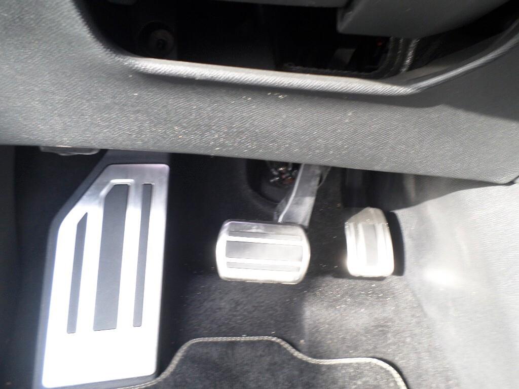 Peugeot 3008 Hybrid 136 e-DCS6 GT