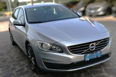 VOLVO V60 D3 Momentum