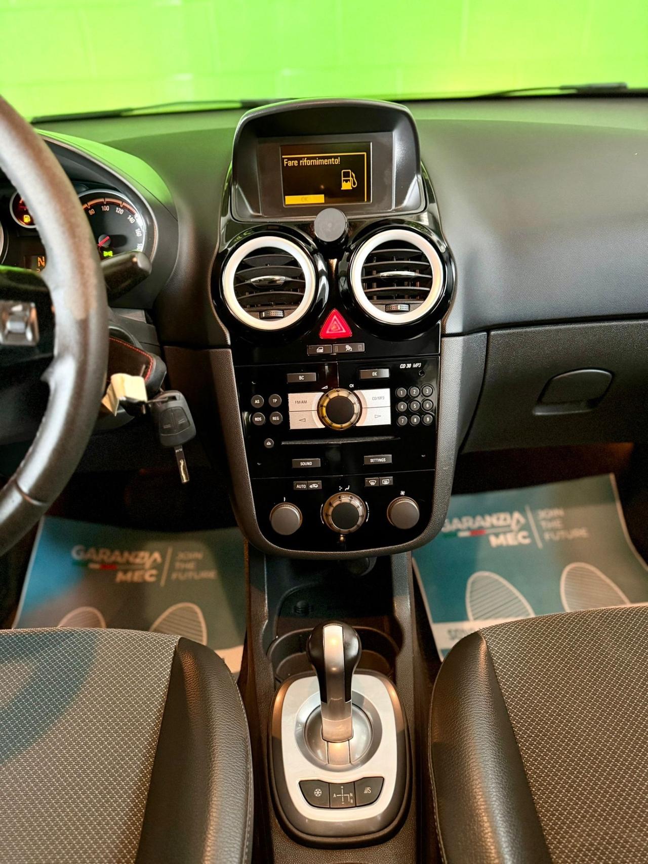 Opel Corsa 1.2 5 porte Easytronic Cosmo