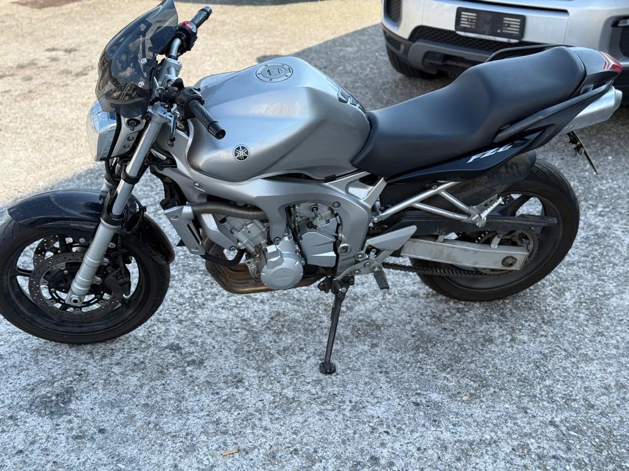 Yamaha FZ6