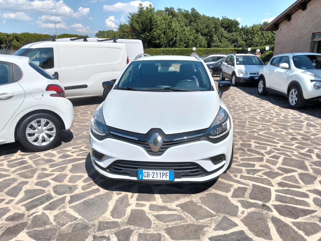 Renault Clio 1500 dci 75cv sportour moschino