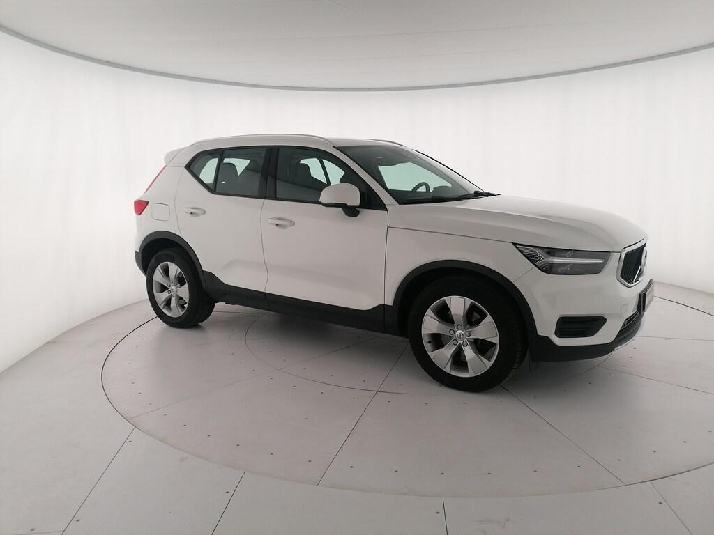 Volvo XC40 2.0 D4 Momentum AWD Geartronic