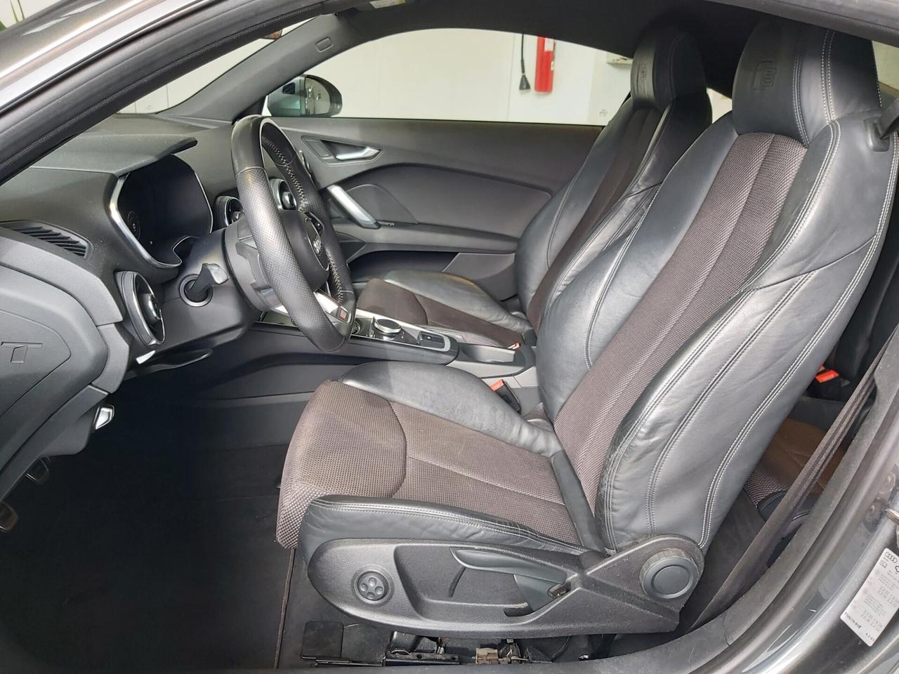 Audi TT Coupé 2.0 TDI ultra S line