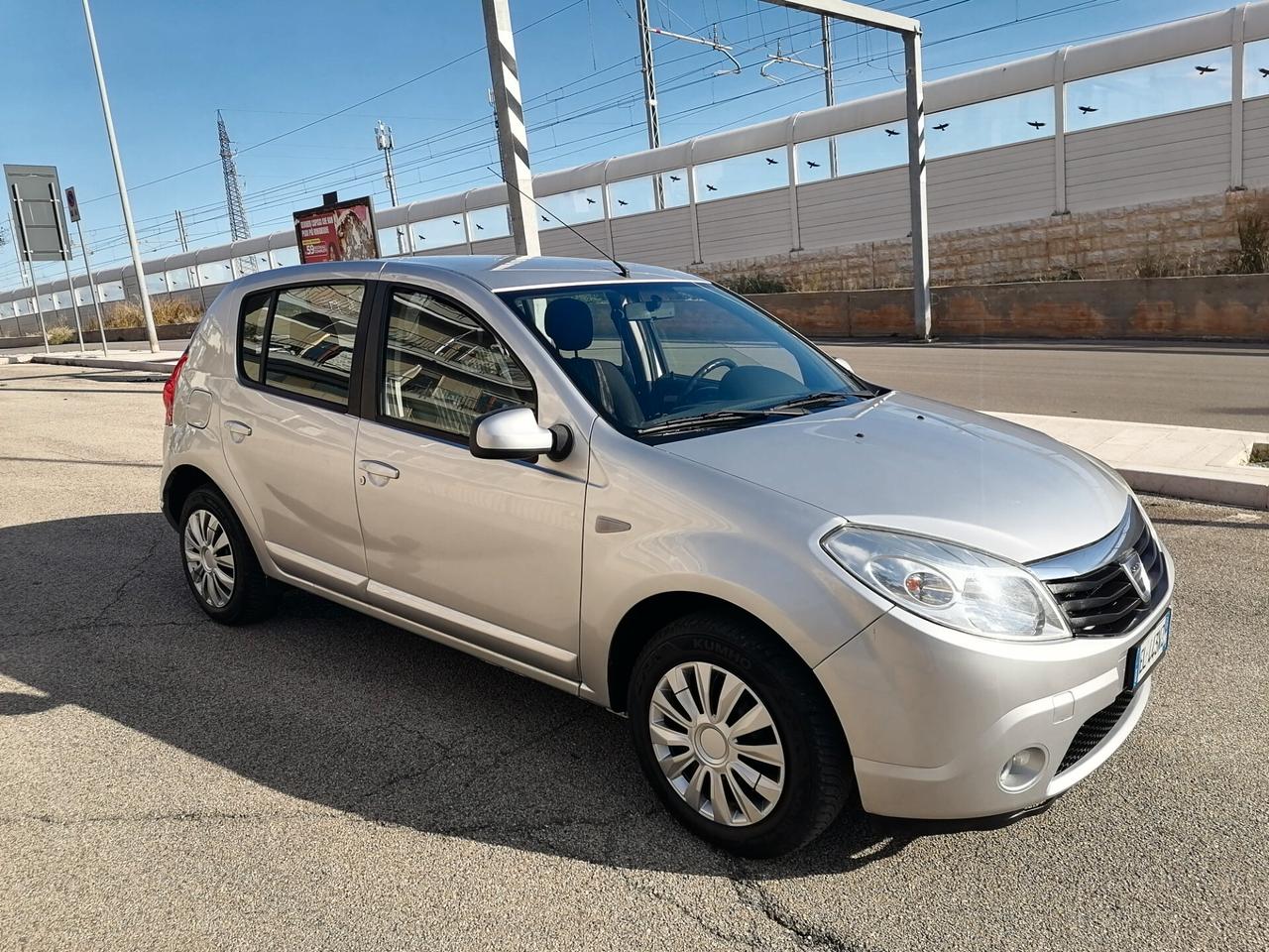 Dacia Sandero 1.2 benzina 55kw 2012