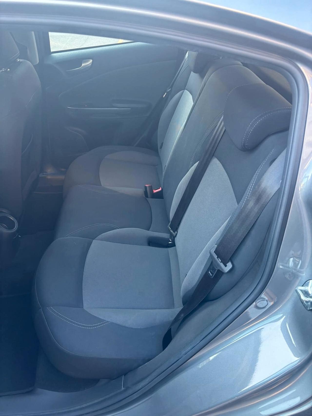 Alfa Romeo Giulietta 1.6 JTDm-2 120 CV Distinctive